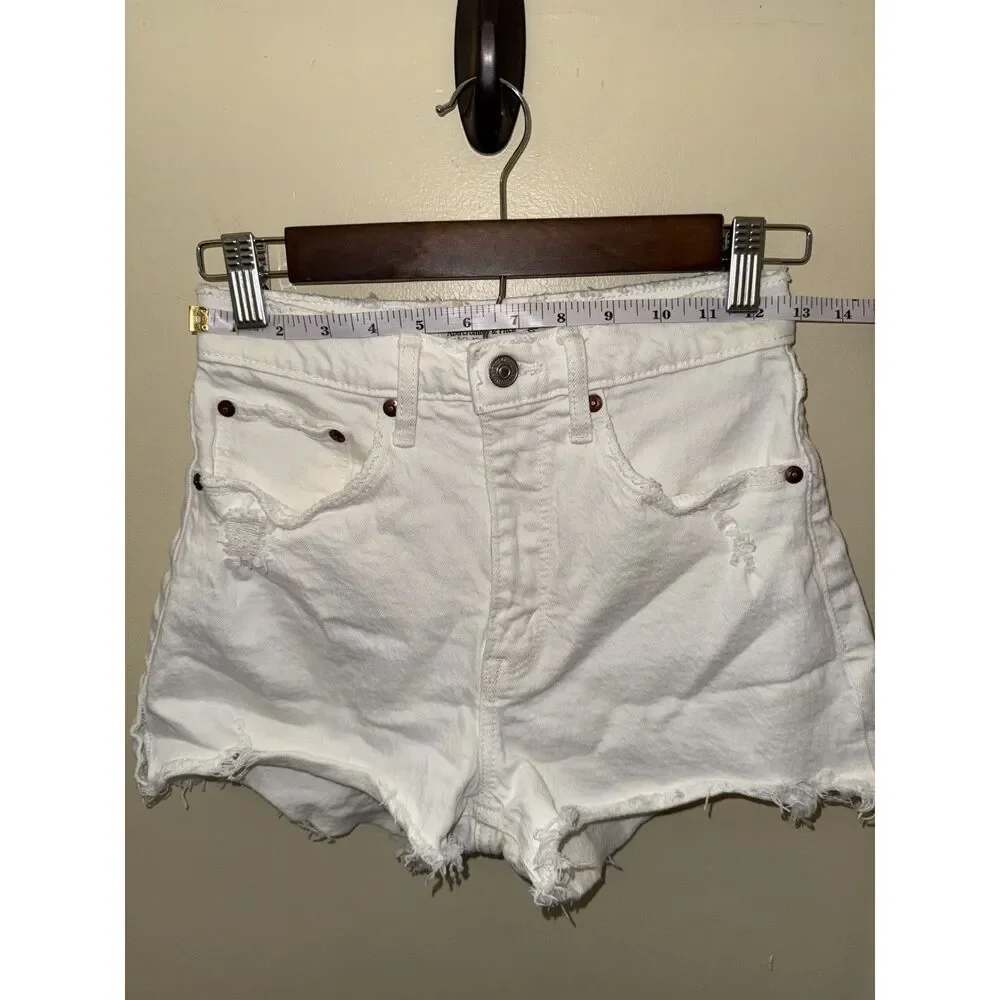 Abercrombie & Fitch Curve Love High Rise Mom Shorts White Distressed Size 25/0